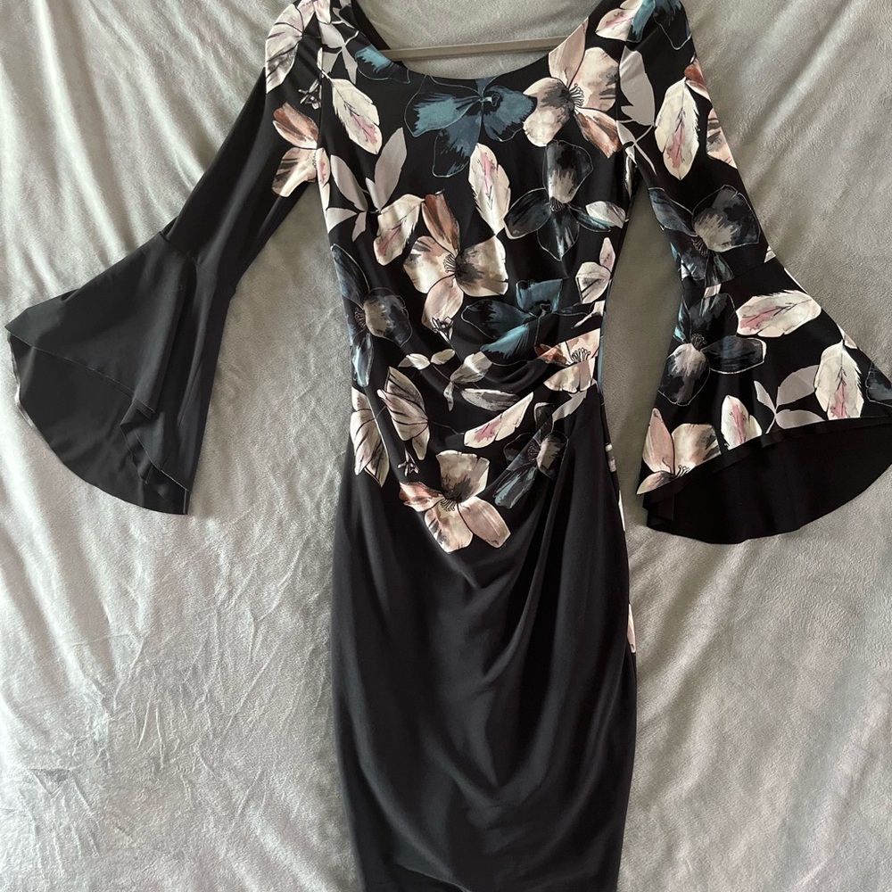 Le Chateau Black Floral Long Bell Sleeve Dress XXS Bodycon Holiday Party
